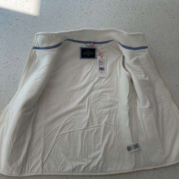 Vineyard Vines Kids marshmallow quilted Sherpa Vest - Picture 4 of 7